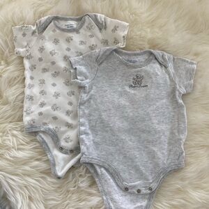 [ralph lauren] set of two onesies
